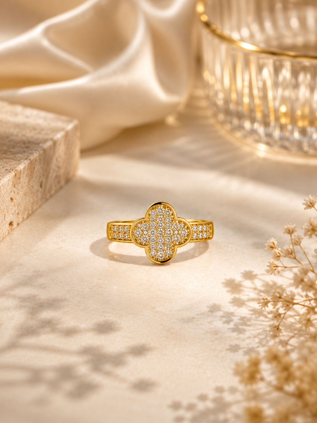 Aurelia Clover Charm Ring