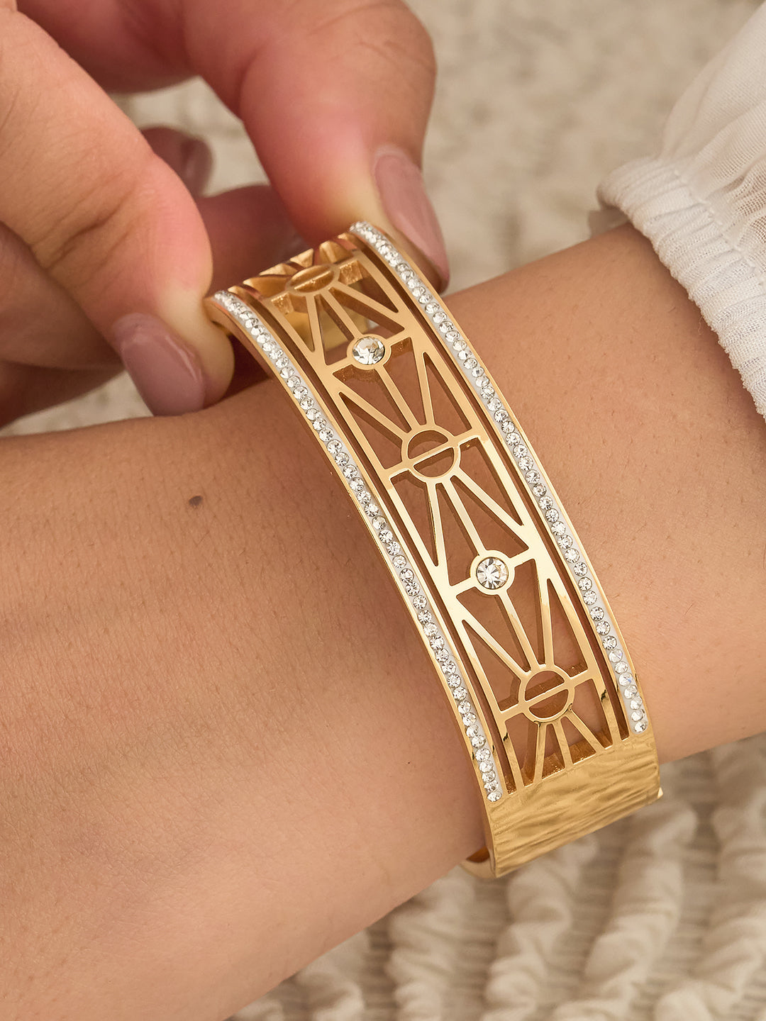Regal Geometric Glow Bracelet