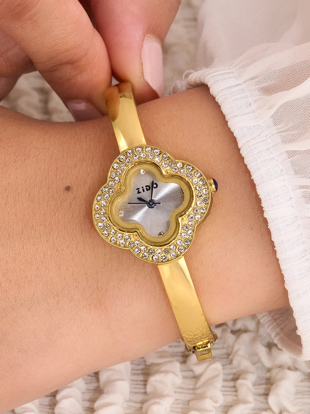 Elara Clover Crystal Women’s Watch