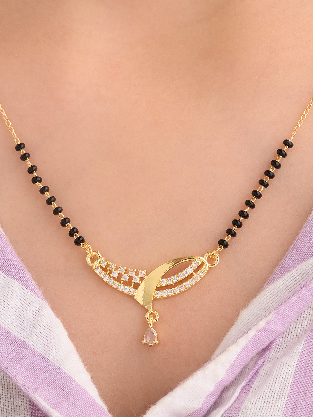 Crossover Pendant Mangalsutra