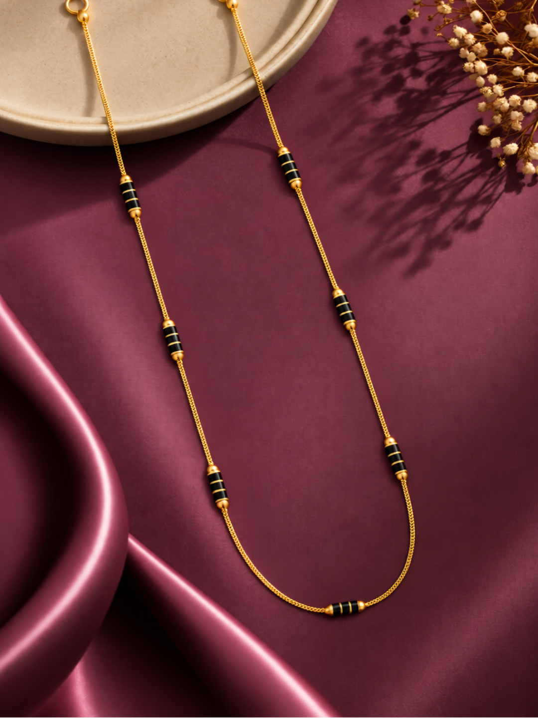 Elara Noir Bead Chain