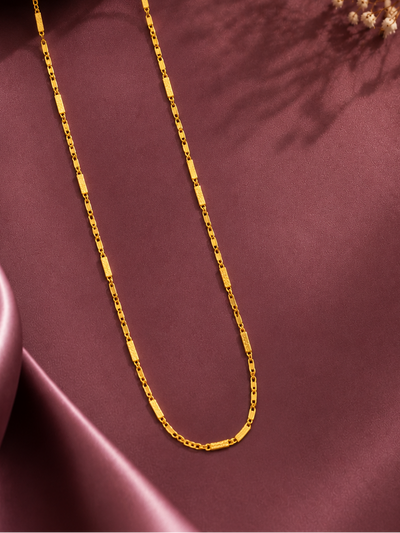 Veyra Bar Link Necklace