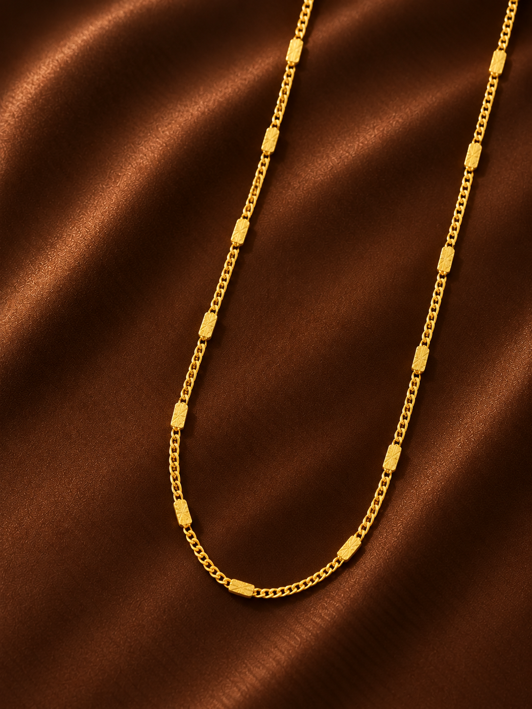 Patterned Gold-Tone Chain