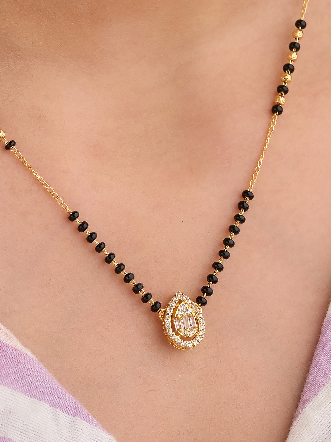 Elara Baguette Halo Mangalsutra