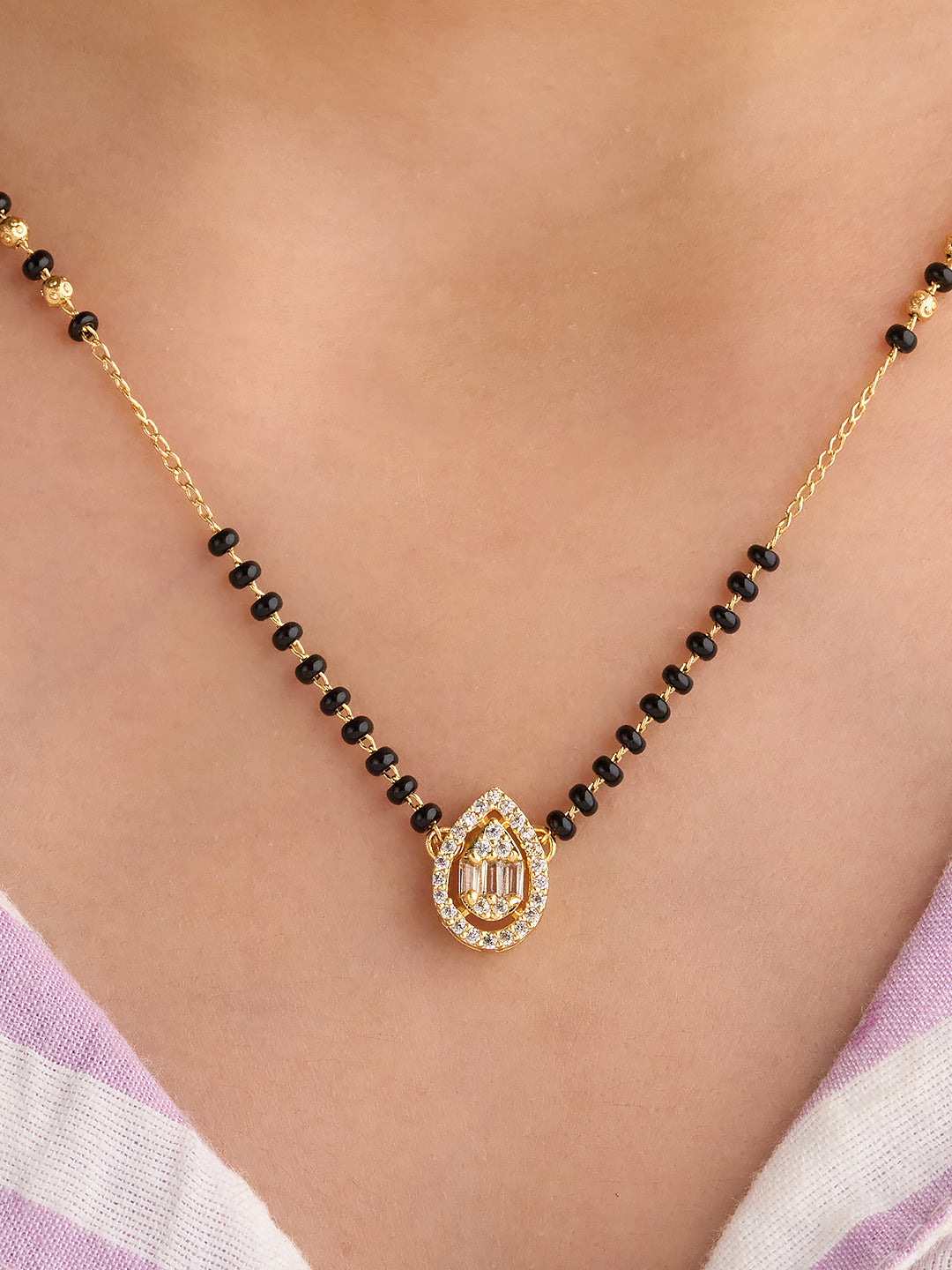 Elara Baguette Halo Mangalsutra