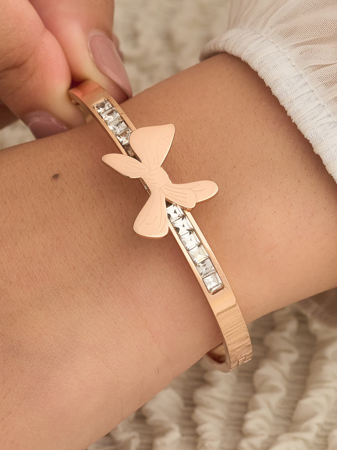 Flutter Glow Bracelet