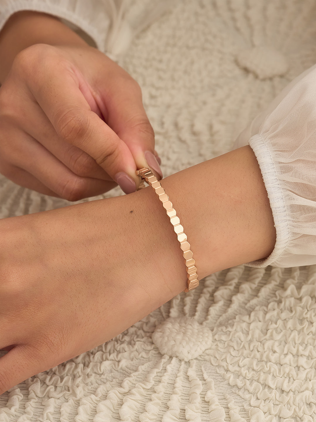 Hexa Glow Bracelet