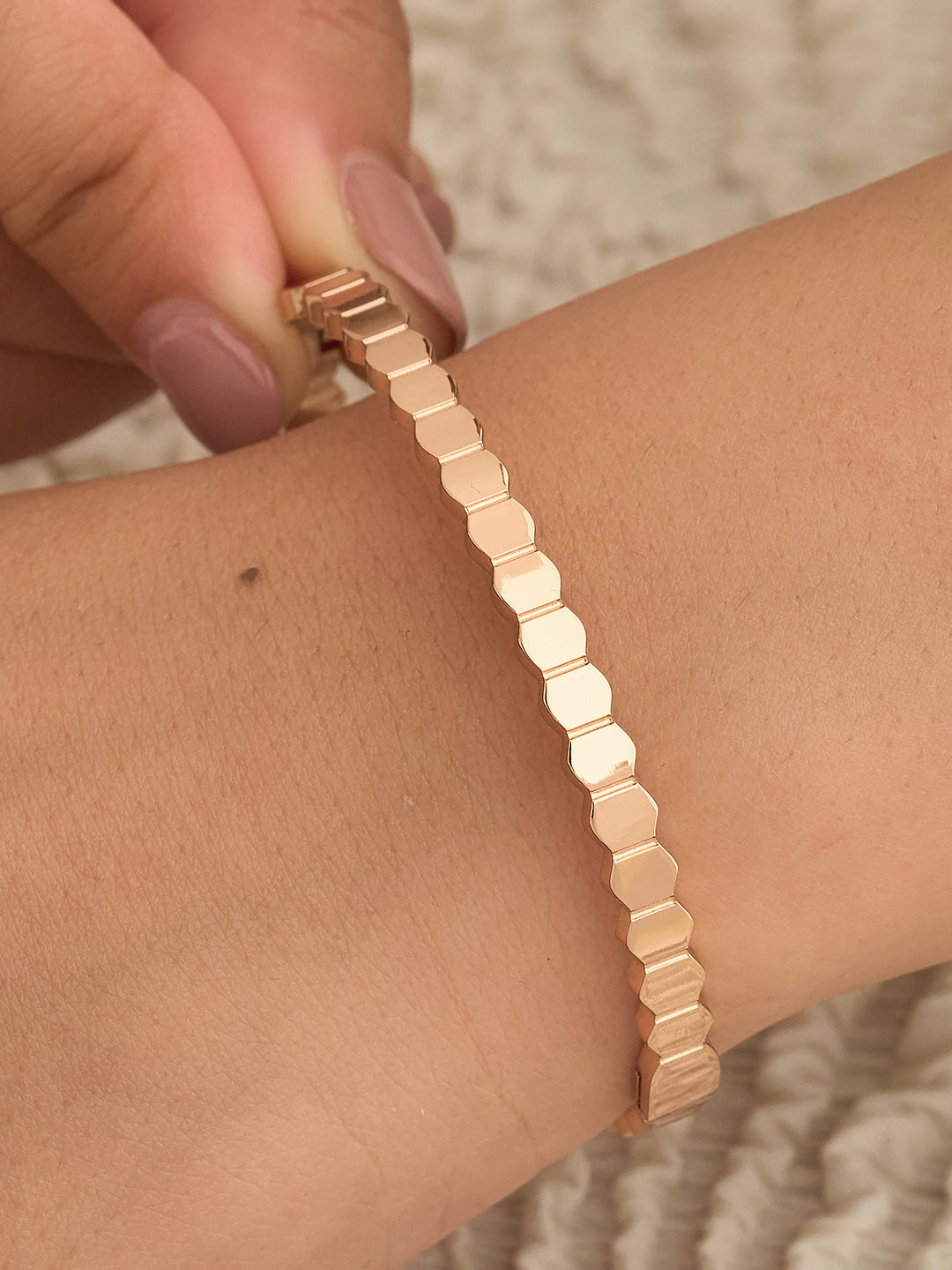 Hexa Glow Bracelet