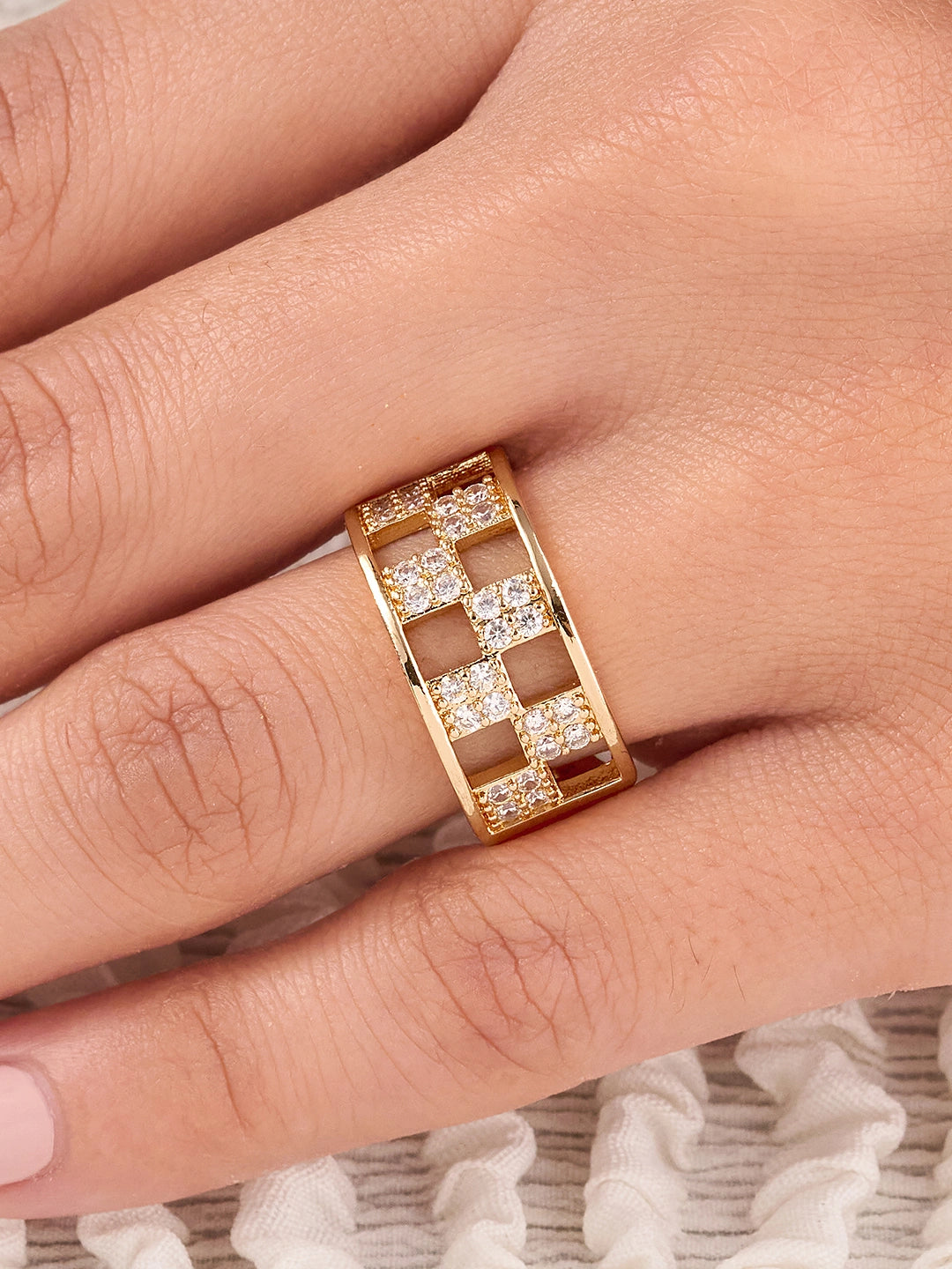 Zayelle Grid Ring