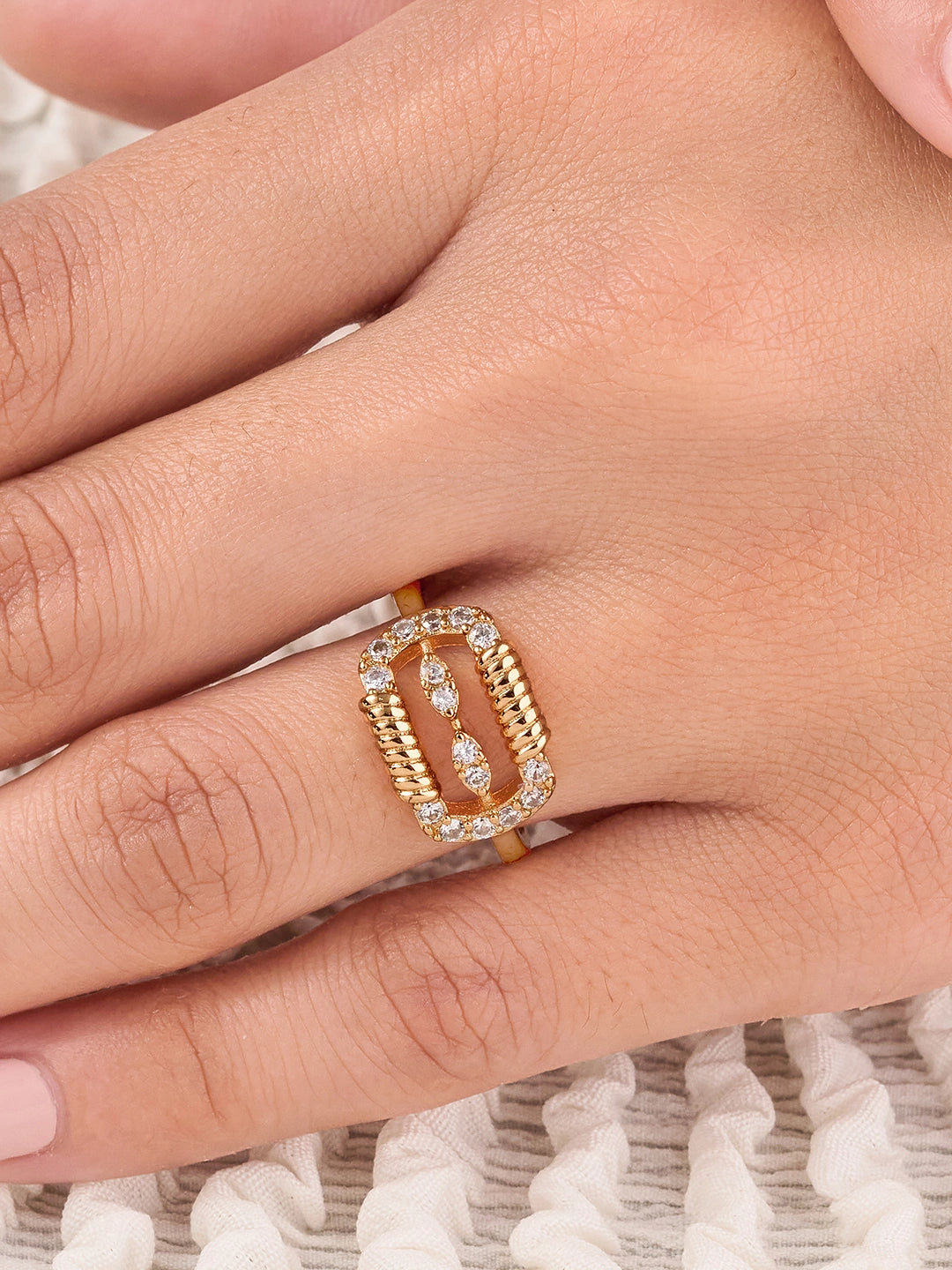 Aurelia Frame Ring
