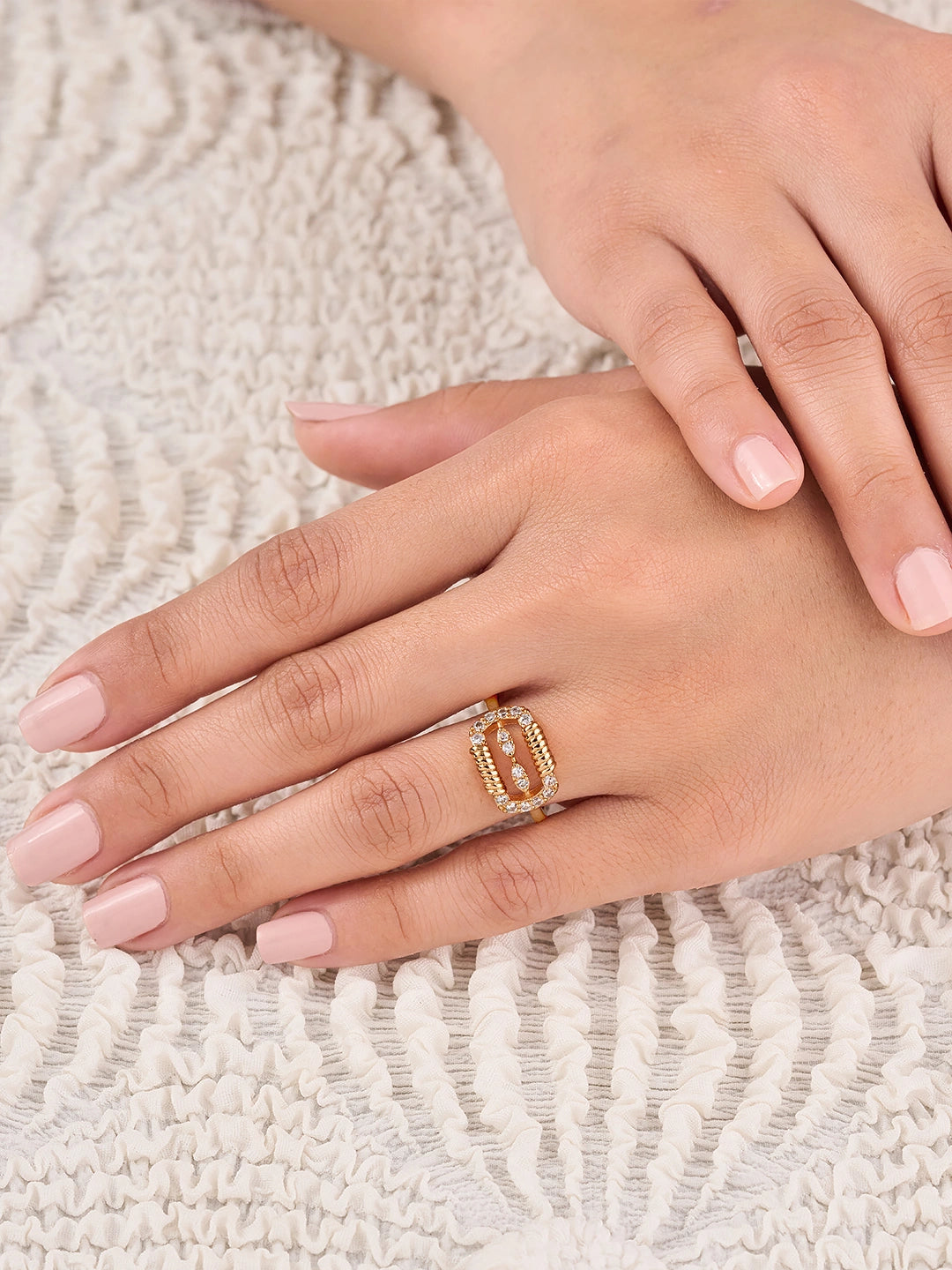 Aurelia Frame Ring