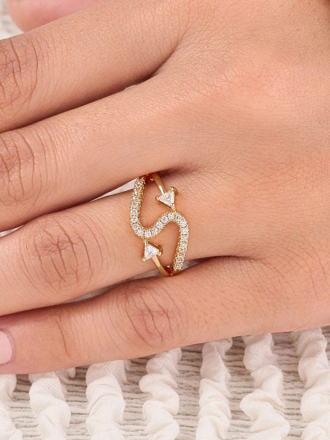 Seraphina Arrow Luxe Ring