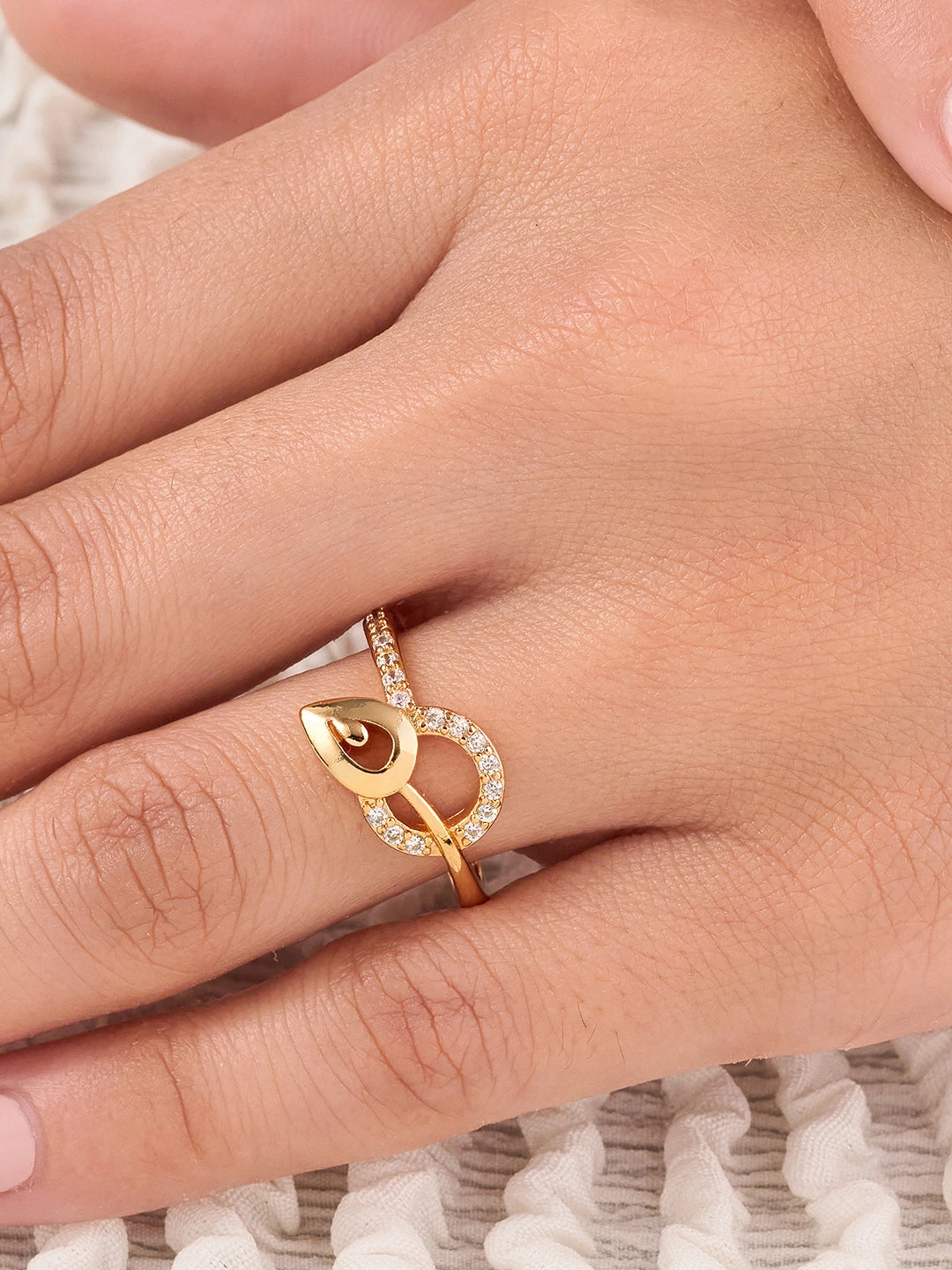 Elara Infinity Luxe Ring