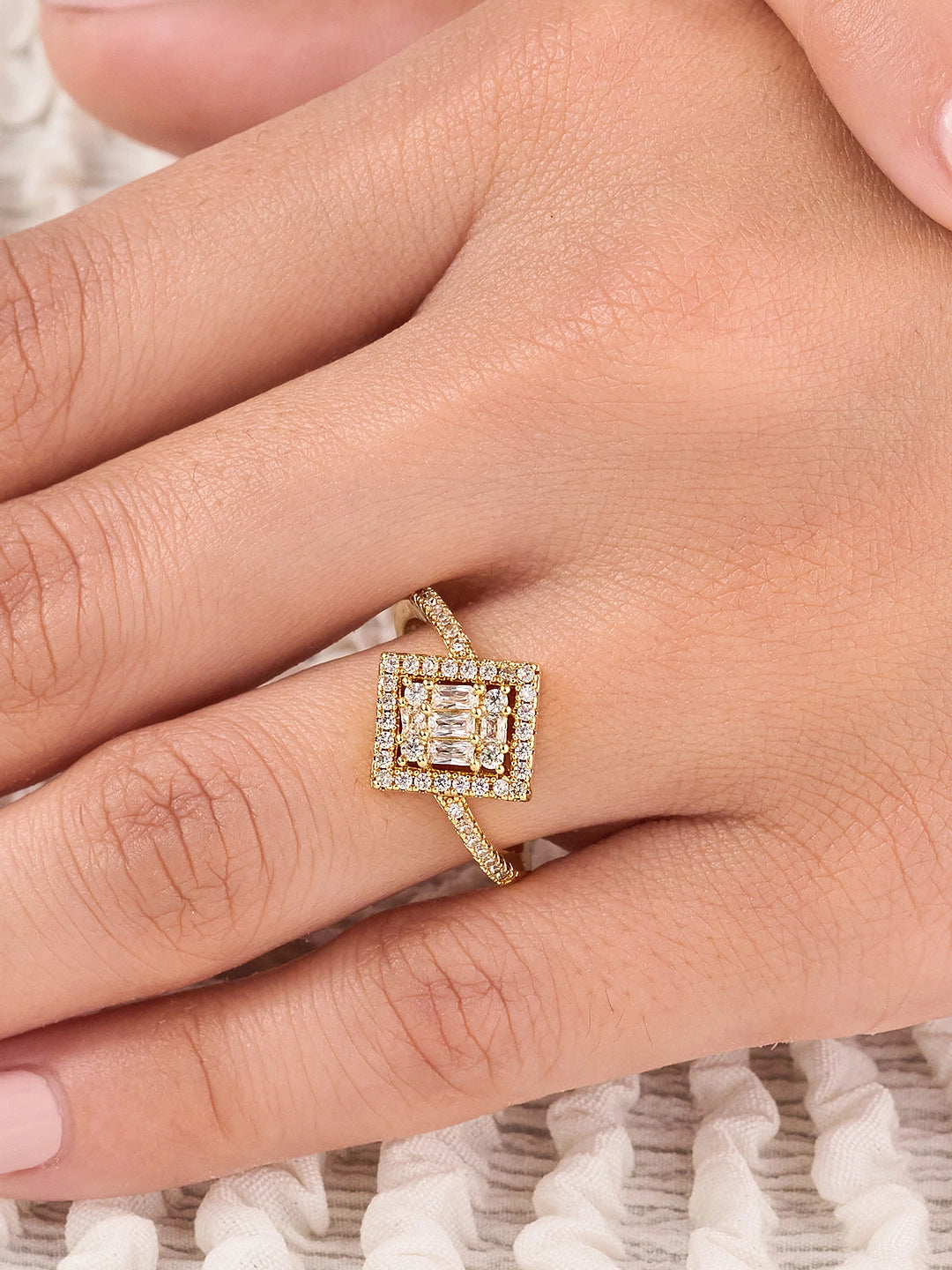 Elara Luxe Square Ring