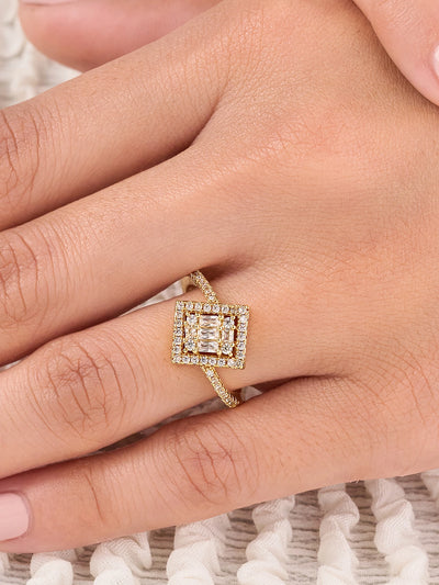 Elara Luxe Square Ring