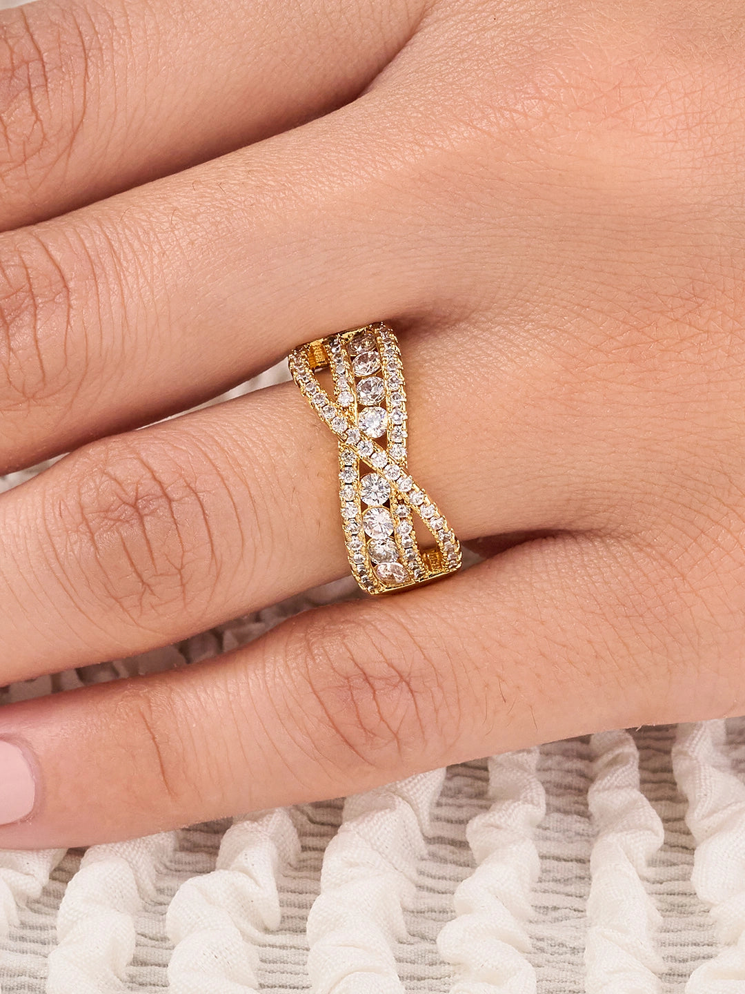 Elara Luxe Bow Ring