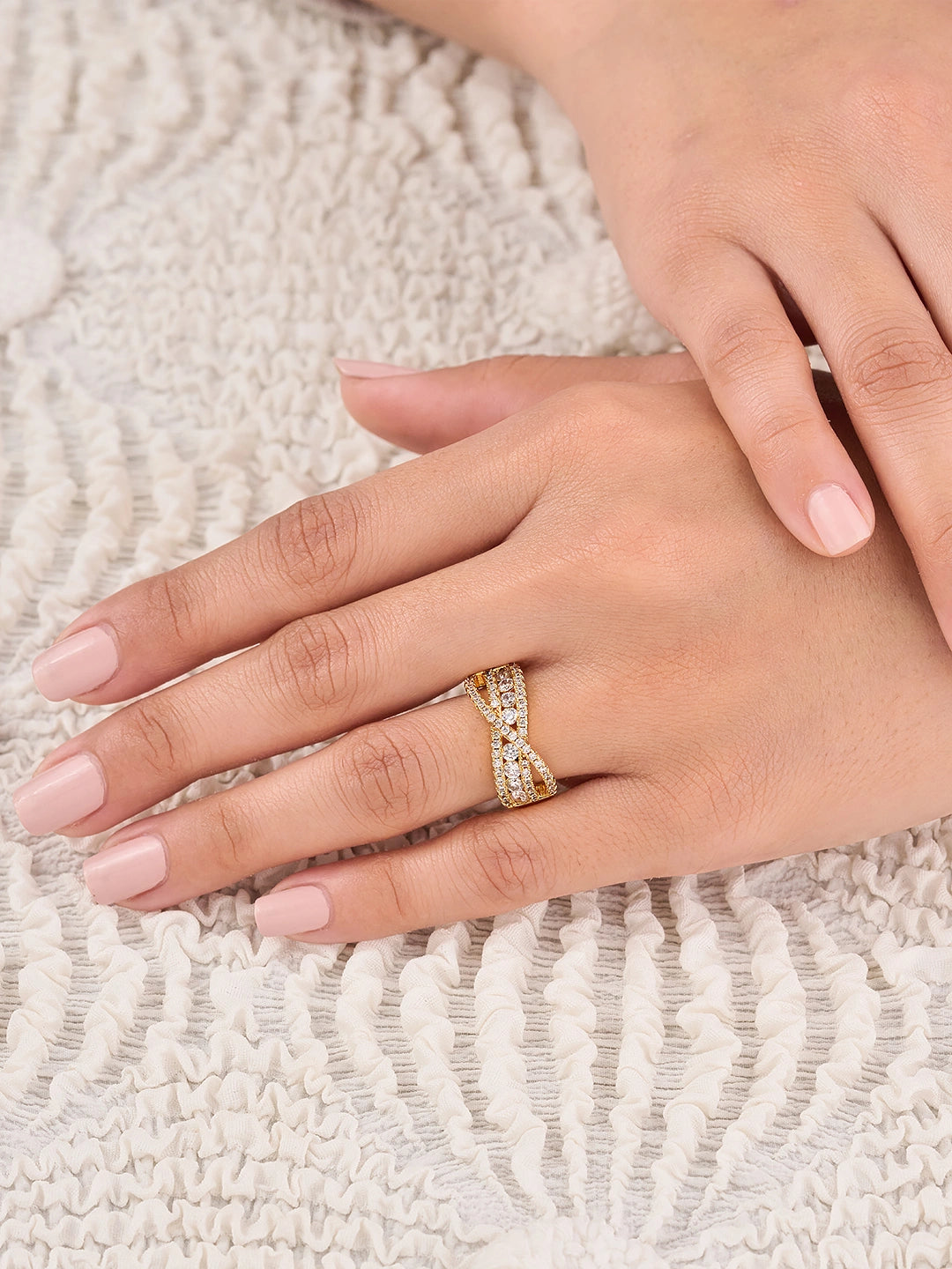 Elara Luxe Bow Ring