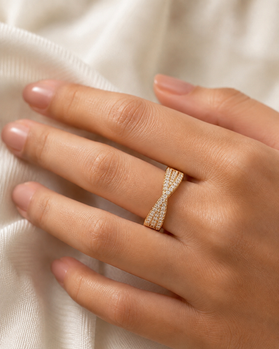 Virelia Bow Crystal Women’s Ring
