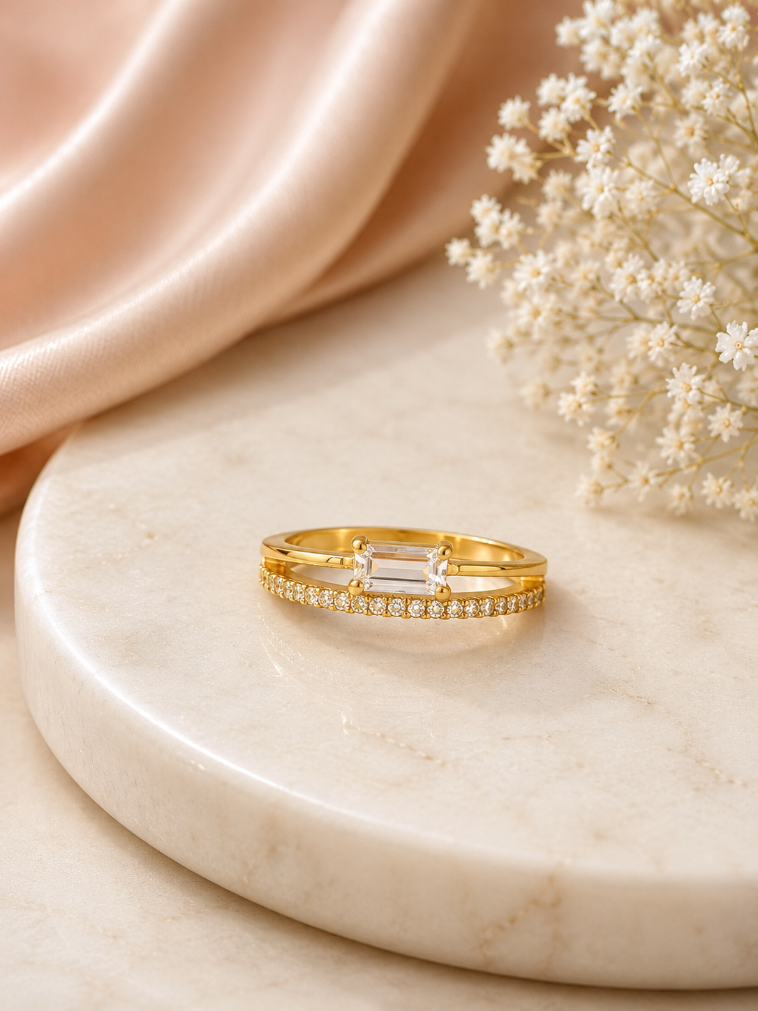 Elara Emerald Cut Luxe Women’s Ring