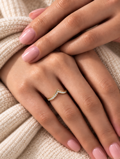 Veyra V-Curve Ring