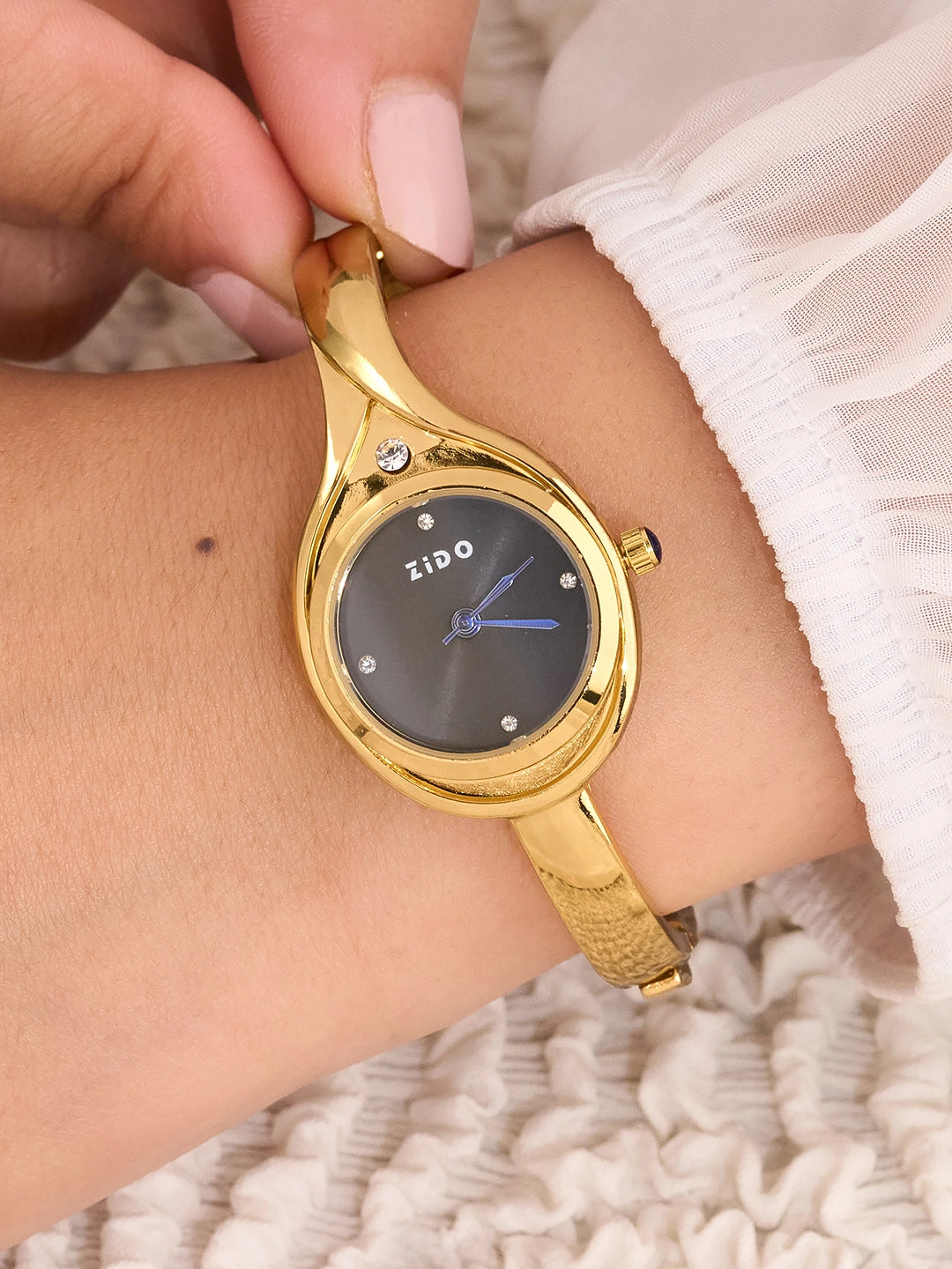 Elara Teardrop Grey Dial Women’s Watch