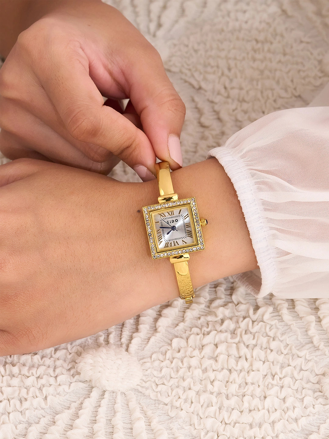 Elara Royal Square Roman Women’s Watch