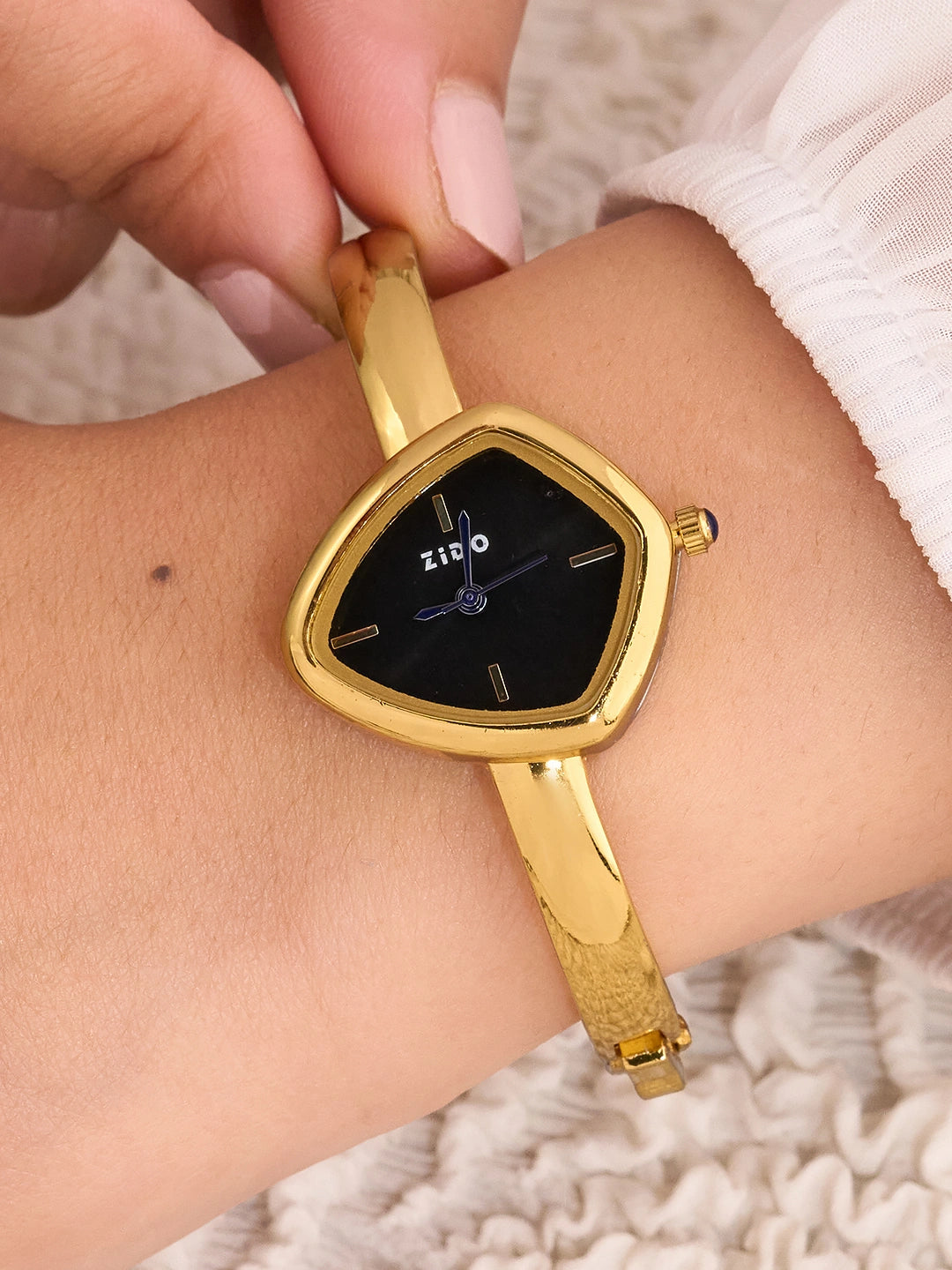Aurelia Noir Triangle Women’s Watch