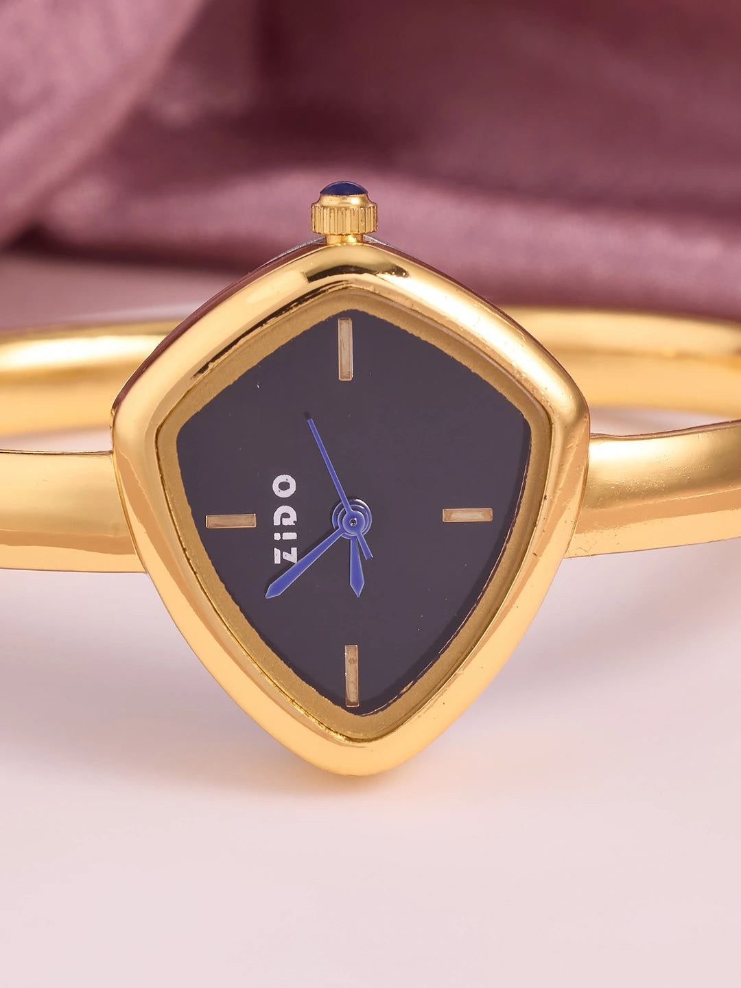 Aurelia Noir Triangle Women’s Watch