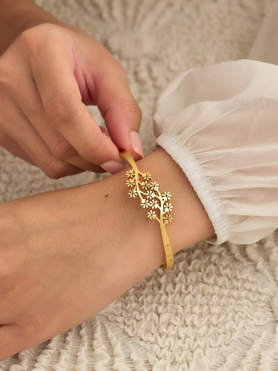Blossora Vine Women’s Bracelet