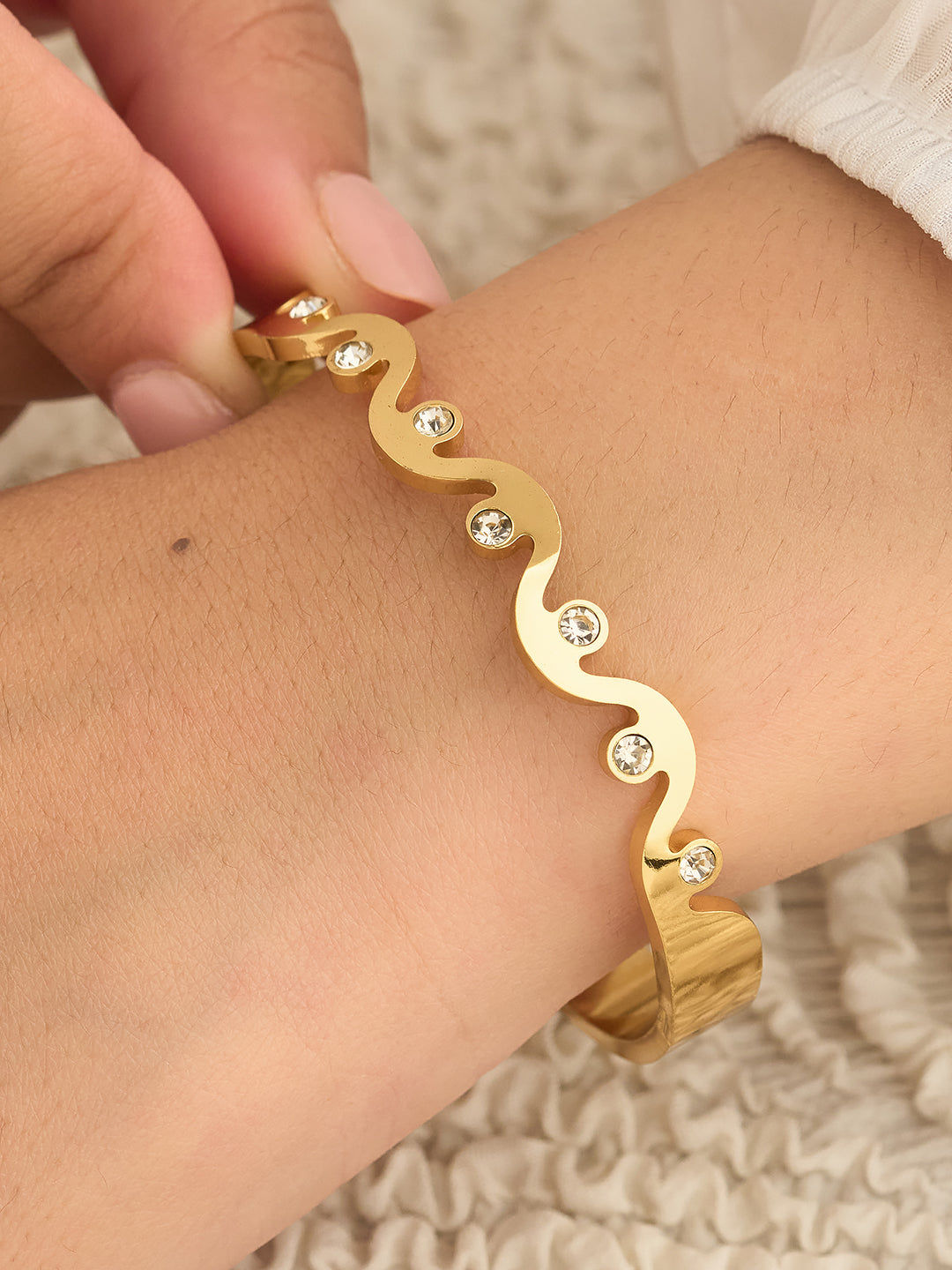 Serpelle Wave Women’s Bracelet