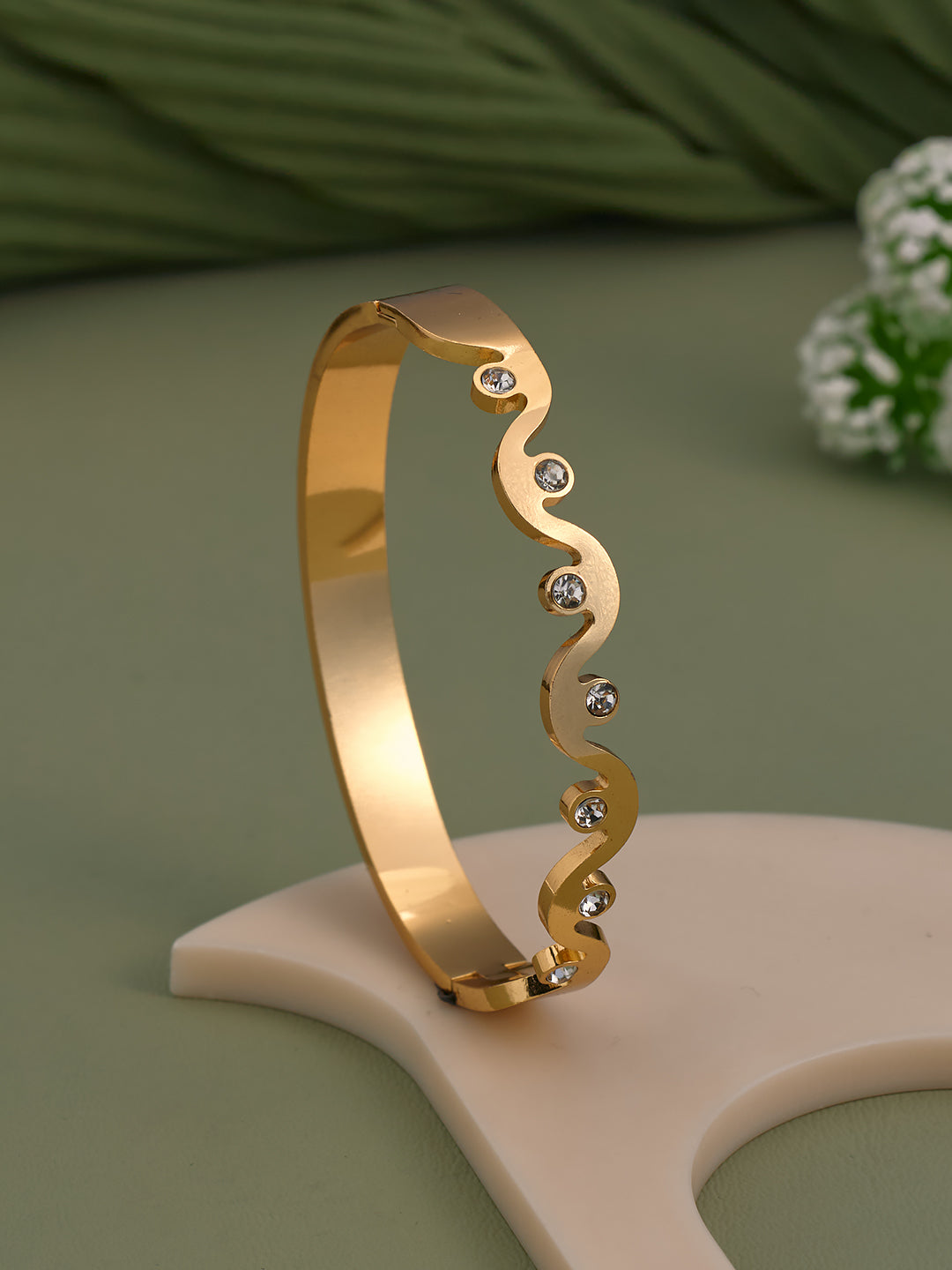 Serpelle Wave Women’s Bracelet
