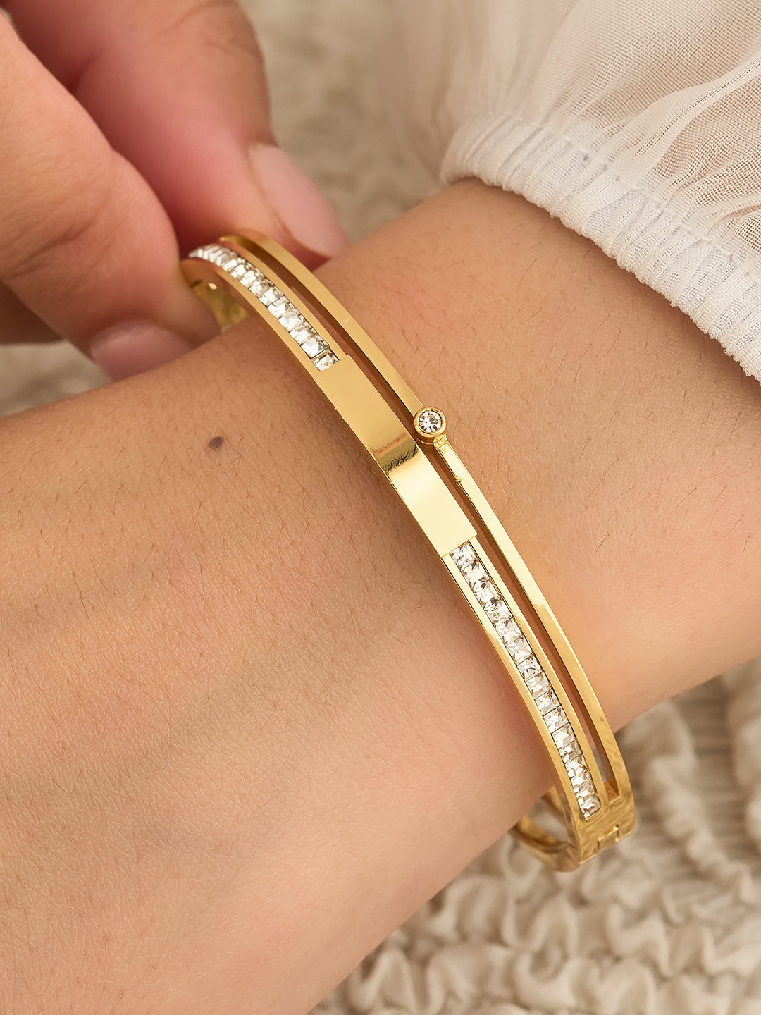 Elara Twinline Women’s Bracelet