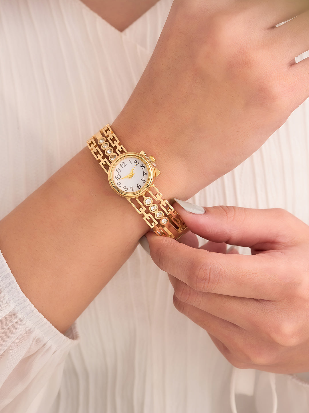 Elvaya Crystal Link Cuff Watch