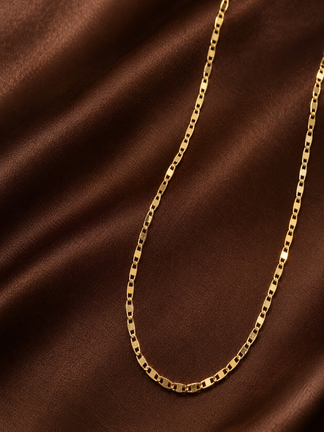 Elara Box Link Gold Chain