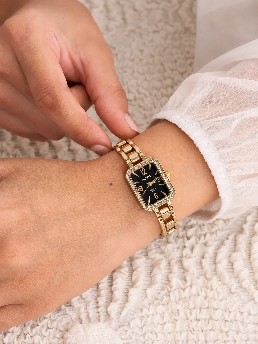 Elara Noir Luxe Women’s Watch