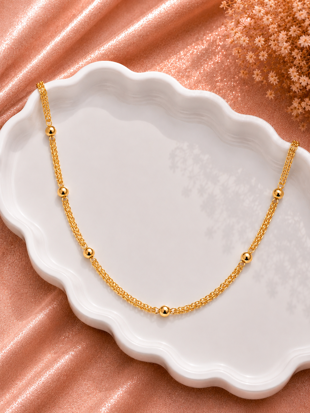 Elara noir Beadline Chain